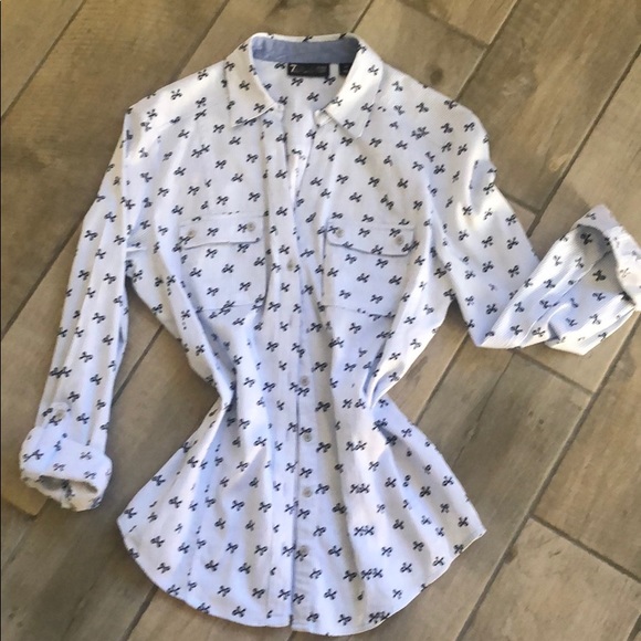 7th Avenue New York & company trendy top - Picture 2 of 6